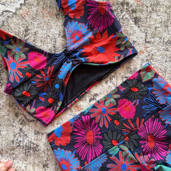 Montce Invert Janeane Set - Picture 3 of 6